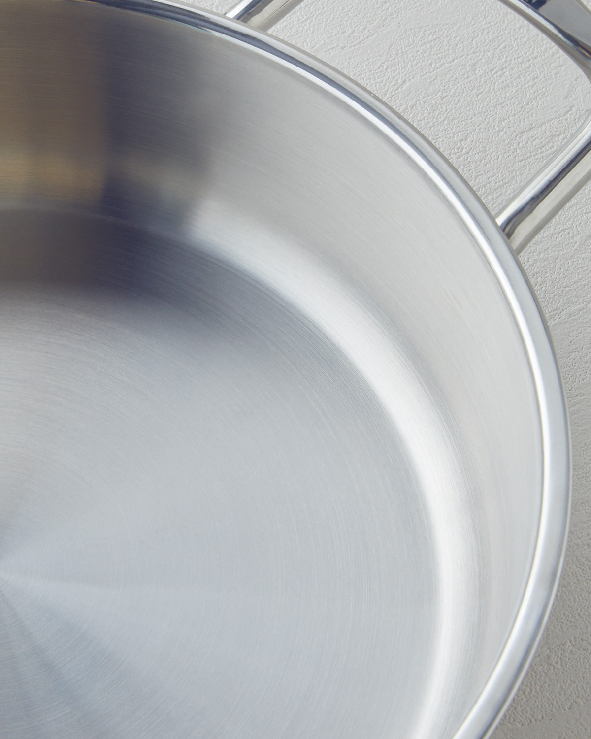 Glow Steel Shallow Pot 24x6 cm Silver (view 3)