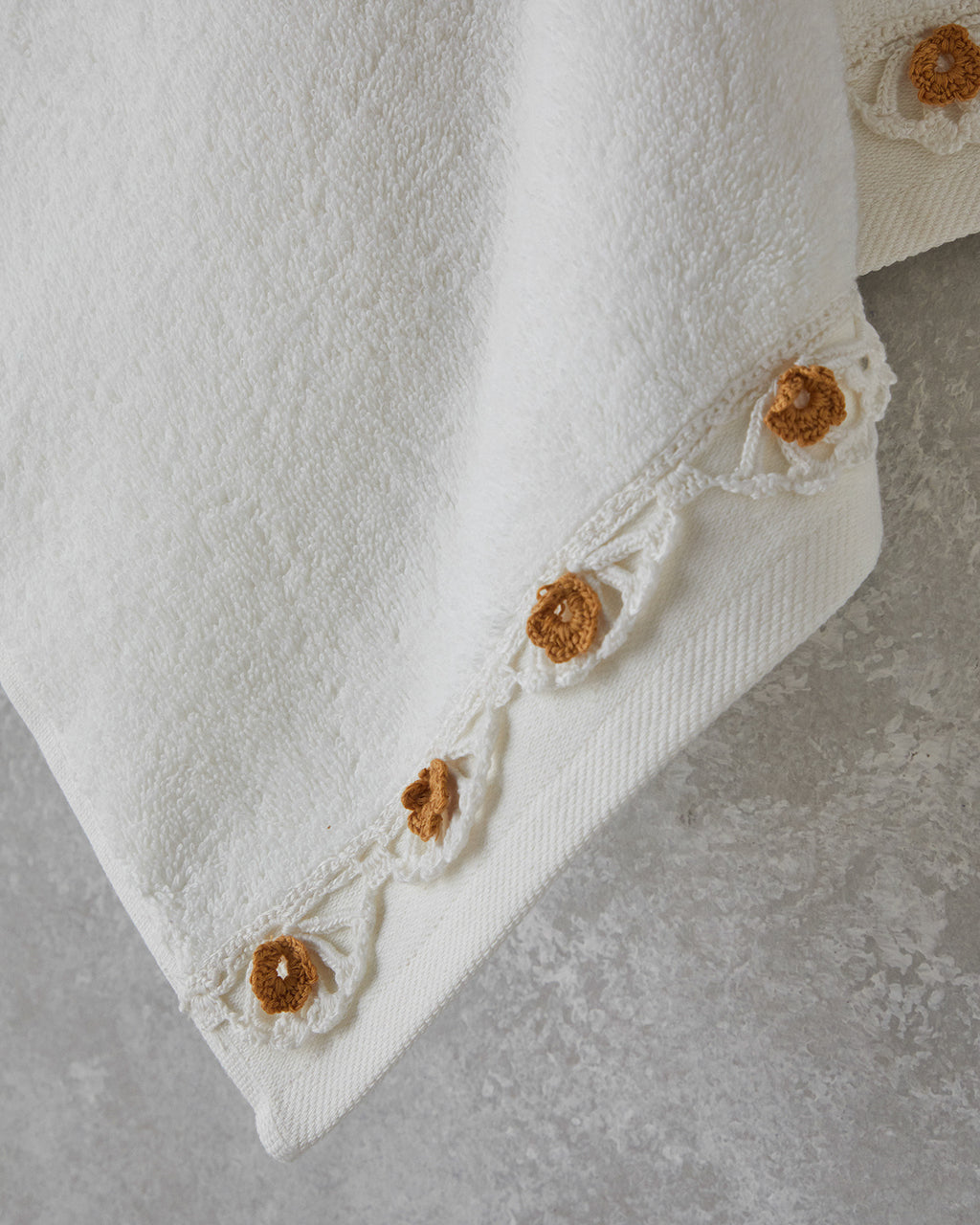 Daisy Lacely Cotton Crocheted Face Towel 50x80 cm Ecru - Yellow (view 2)