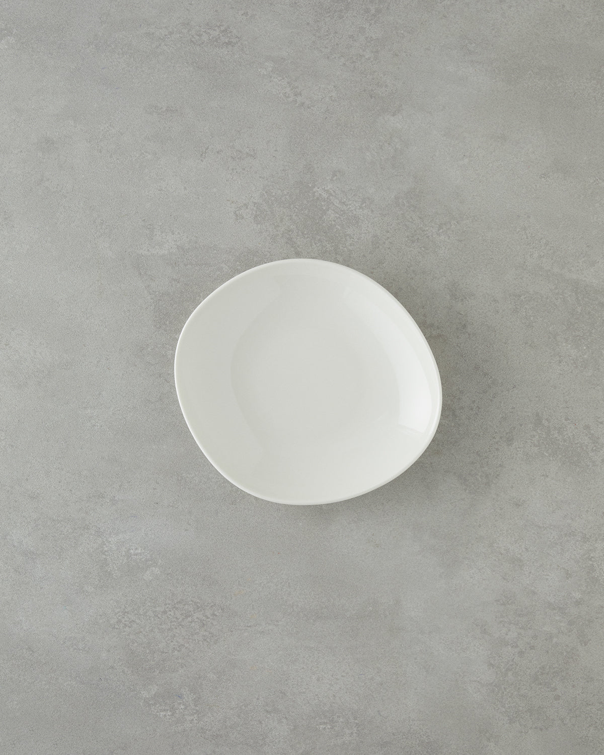 Shape Porcelain Table Set 8 Pieces, 2 Servings White (view 4)