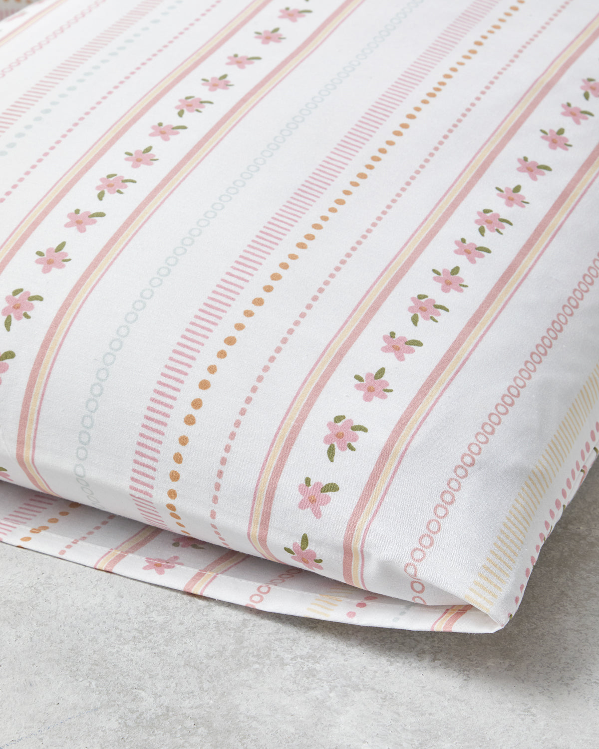 Daisy Stripes Easy Iron 2 pcs Pillowcase 50x70 cm Pink (view 3)