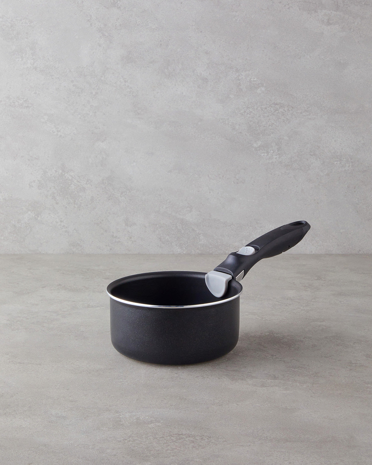 ClickEase Premium 11 Pieces Pot Set 16 – 20 – 24 – 26 - 28 cm Black (view 7)