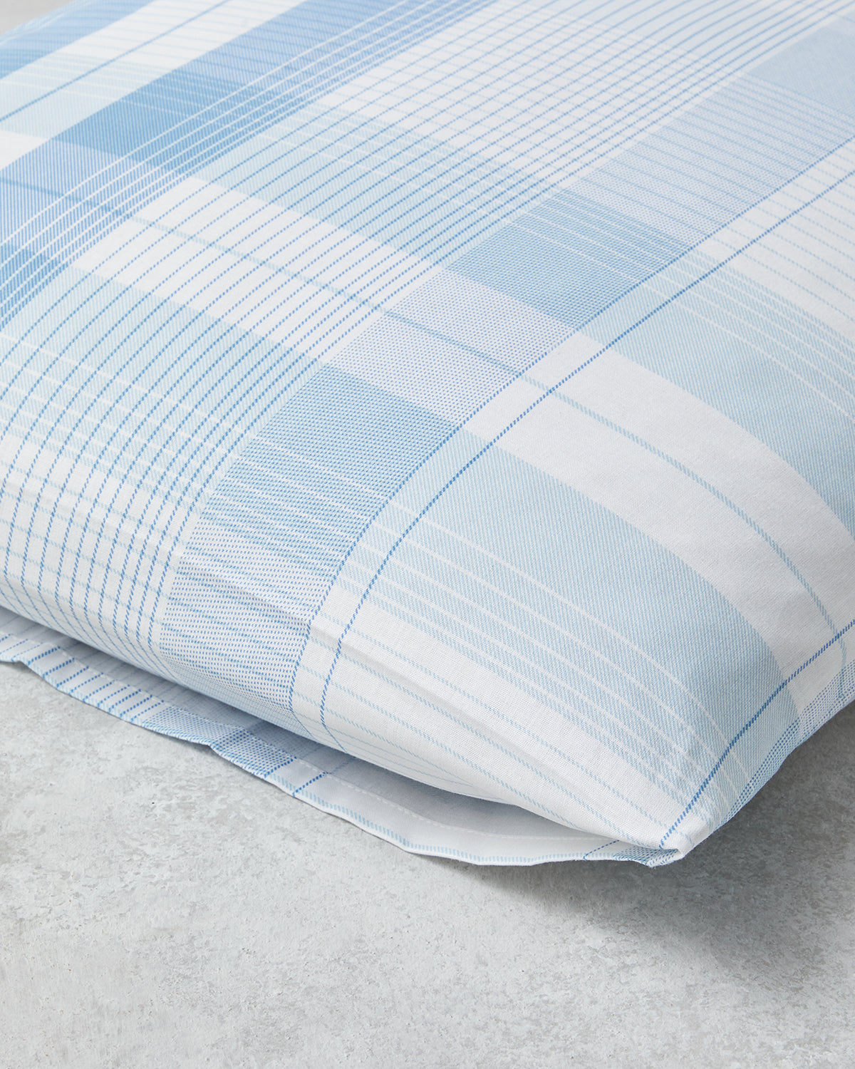 Modern Check Cotton 2 pcs Pillowcase 50x70 cm Blue (view 3)