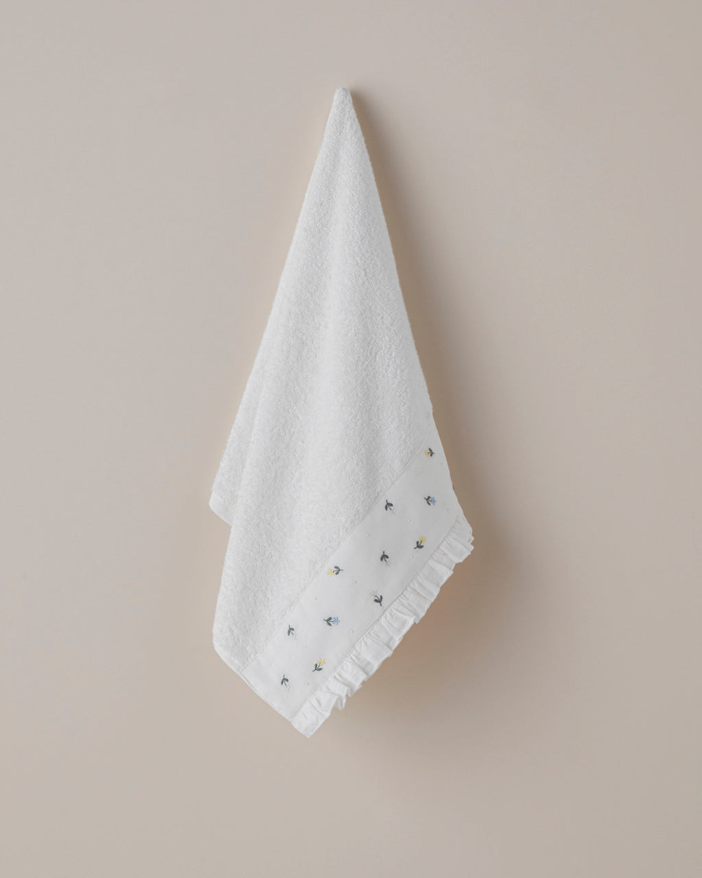 Floral Garden Cotton Embroidered Face Towel 50x80 cm Ecru