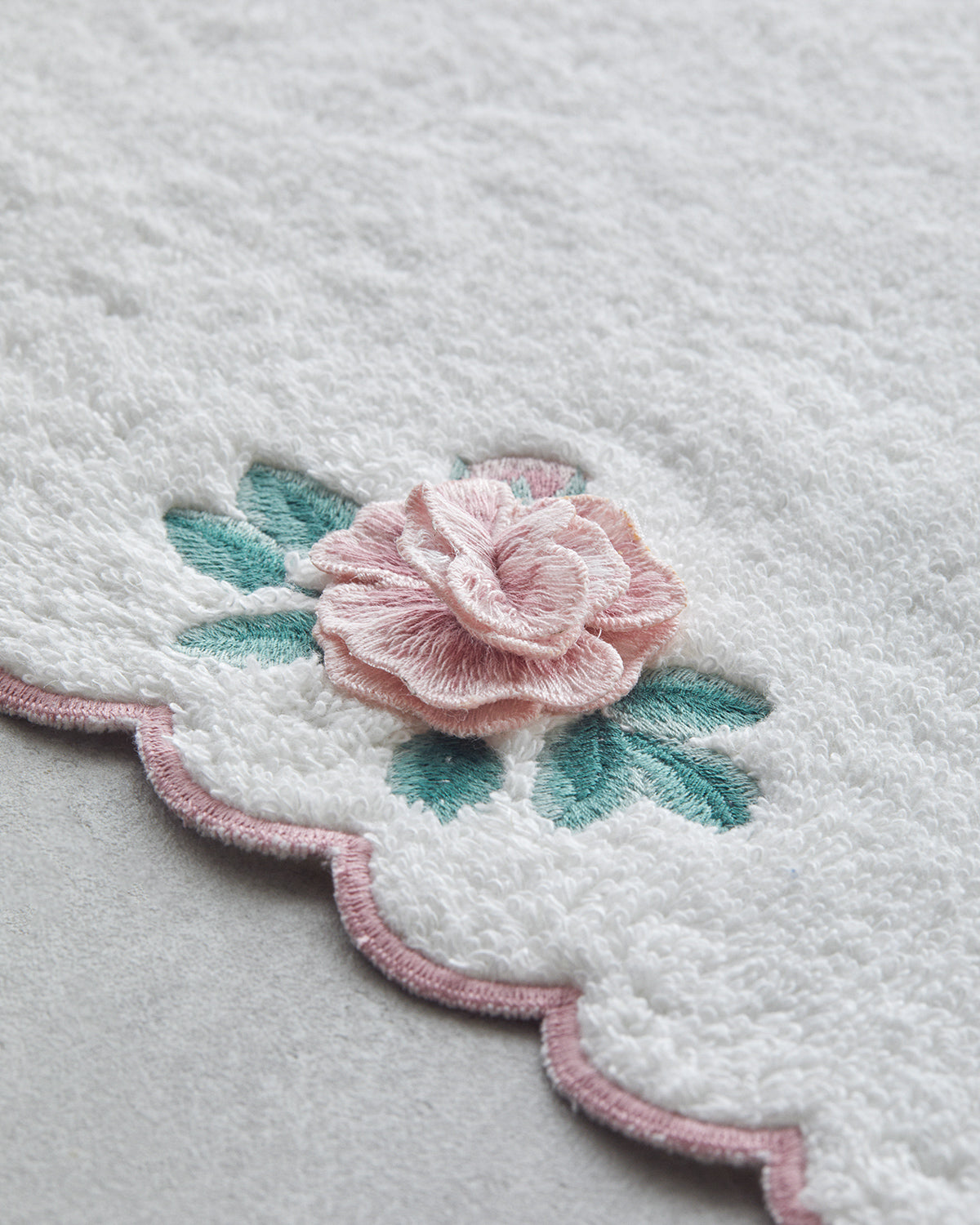 Rossy Cotton Embossing Embroidered Face Towel 50x80 cm Ecru (view 3)