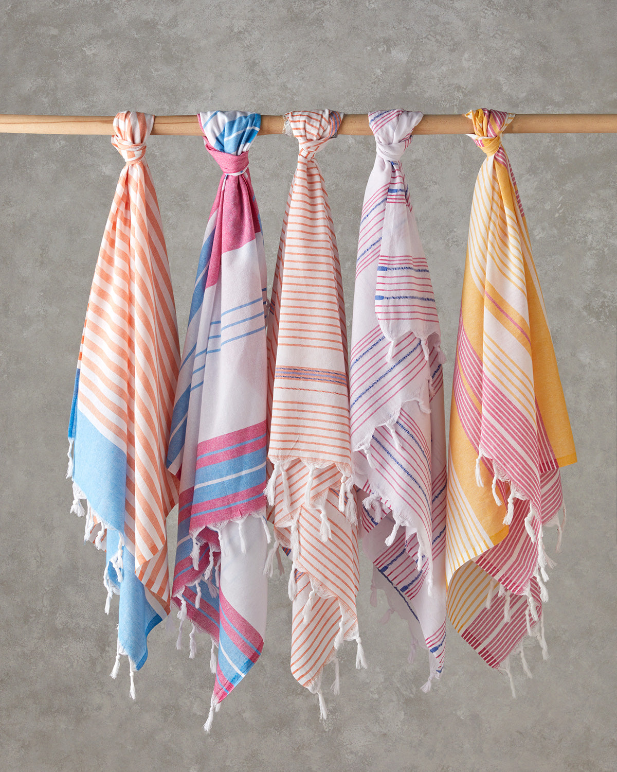 River Regenerated Striped Bath Wrap 90x150 cm Yellow-Fuchsia (view 3)