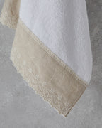 Linda Cotton Embroidered Face Towel 50x90 cm White (view 2)