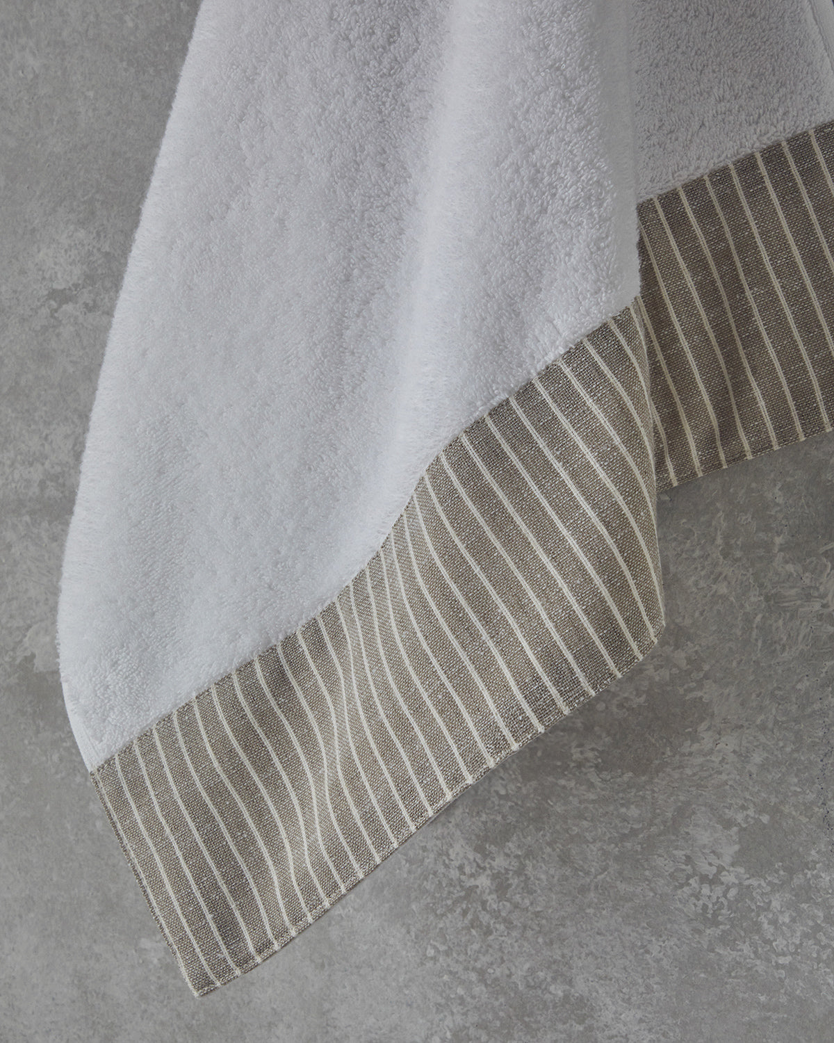 Cotton Face Towel 50x90 cm White (view 2)