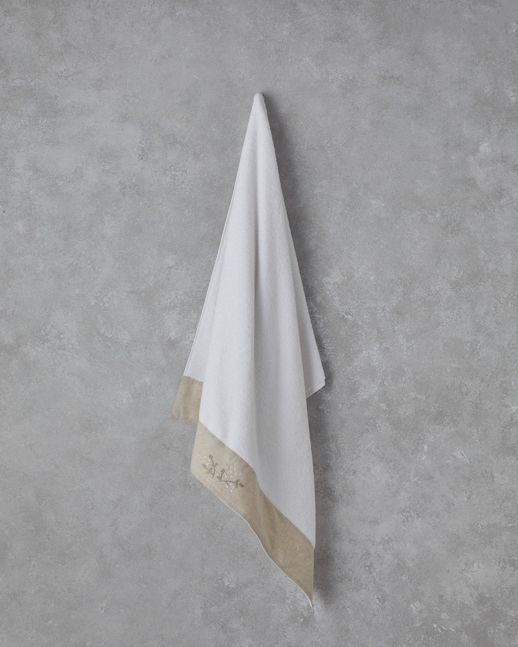 Cotton Embroidered Bath Towel 90x150 cm White