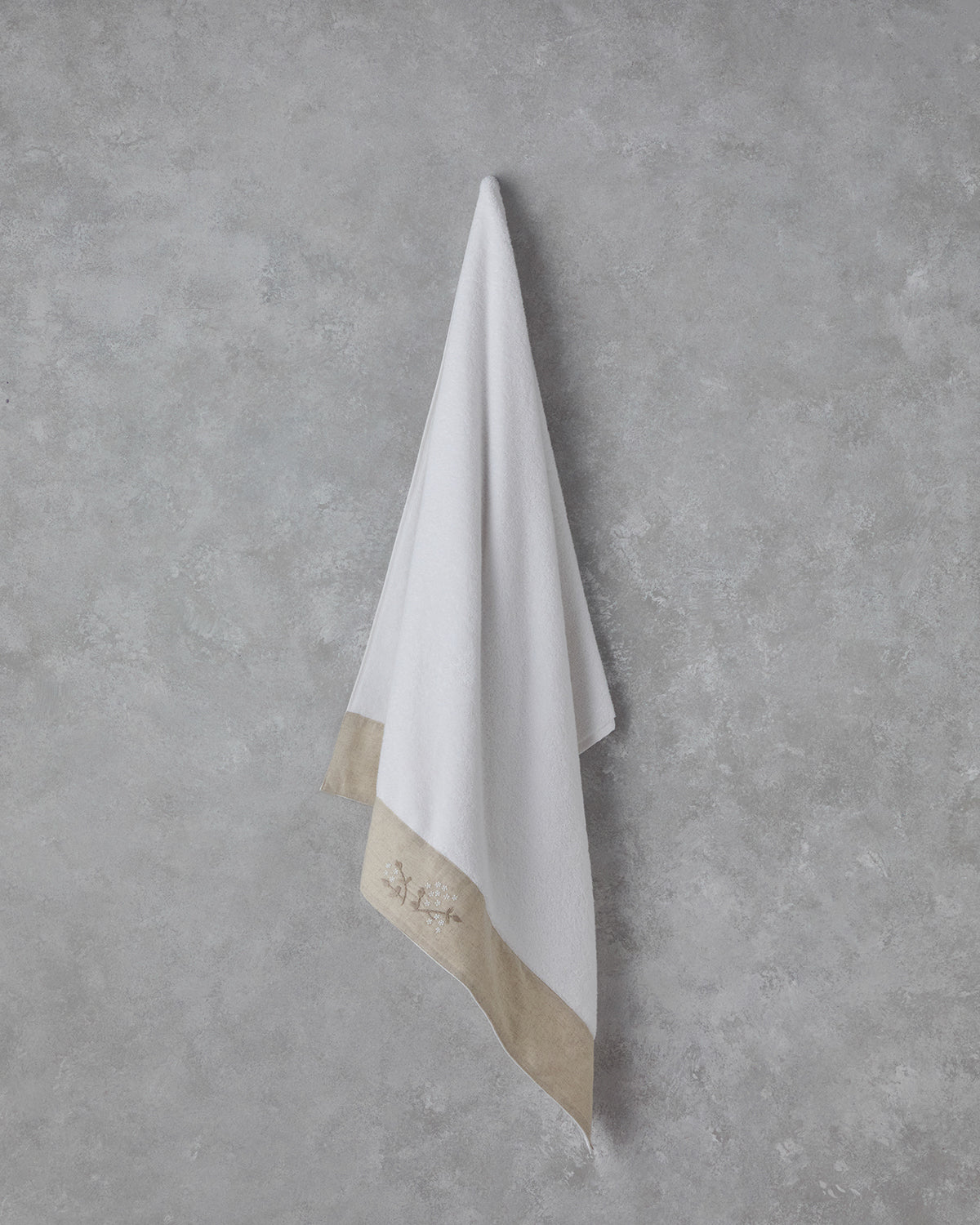 Cotton Embroidered Bath Towel 90x150 cm White