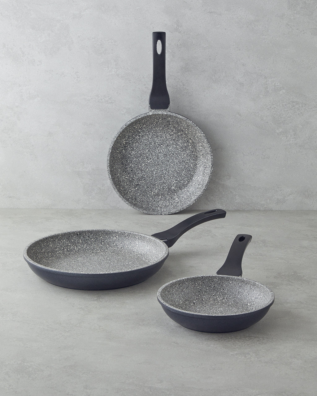 Premium 3 pcs Pan Set 20-24-28 cm Gray