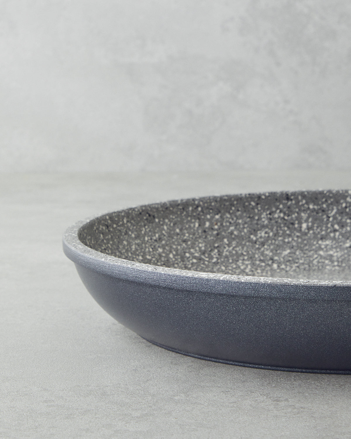 Premium 3 pcs Pan Set 20-24-28 cm Gray (view 4)