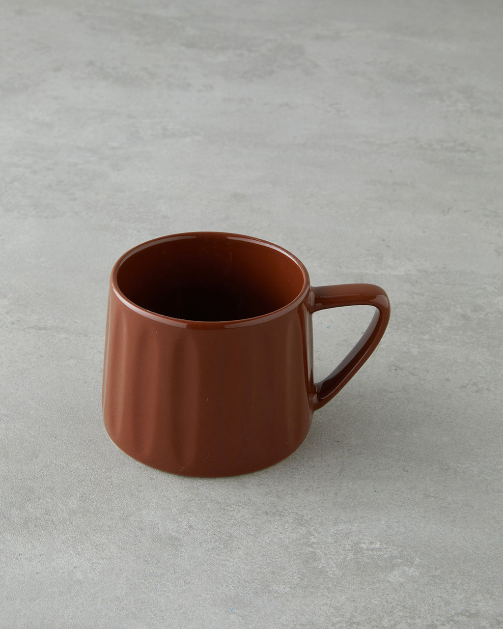 Daphne New Bone China Mug 320 ml Dark Brown (view 2)