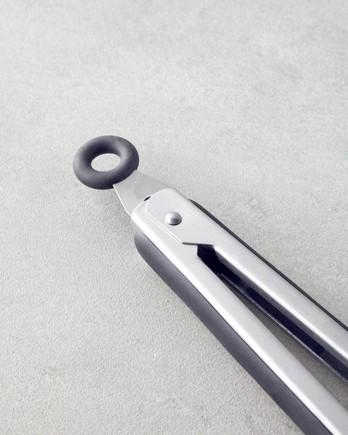 Stainless Steel Tongs 26 cm Black (view 3)