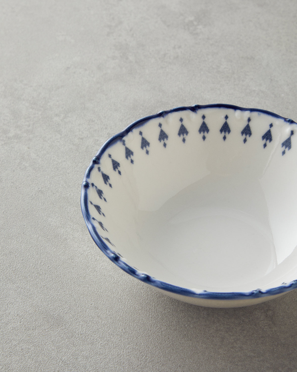 Pixel Porcelain Table Set 12 Pieces, 4 Servings Colored (view 6)
