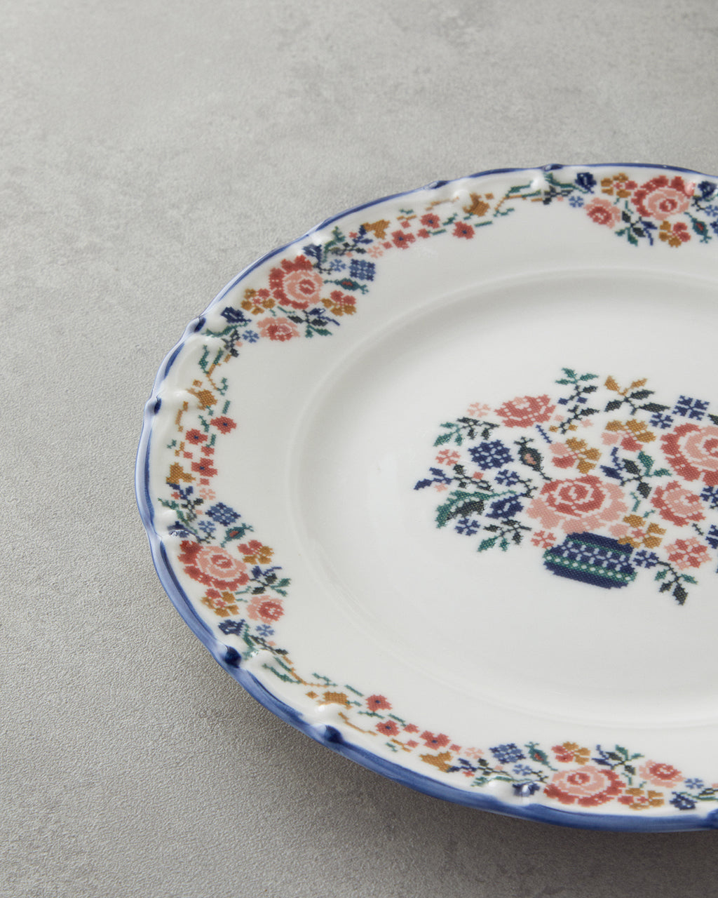 Pixel Porcelain Table Set 12 Pieces, 4 Servings Colored (view 8)