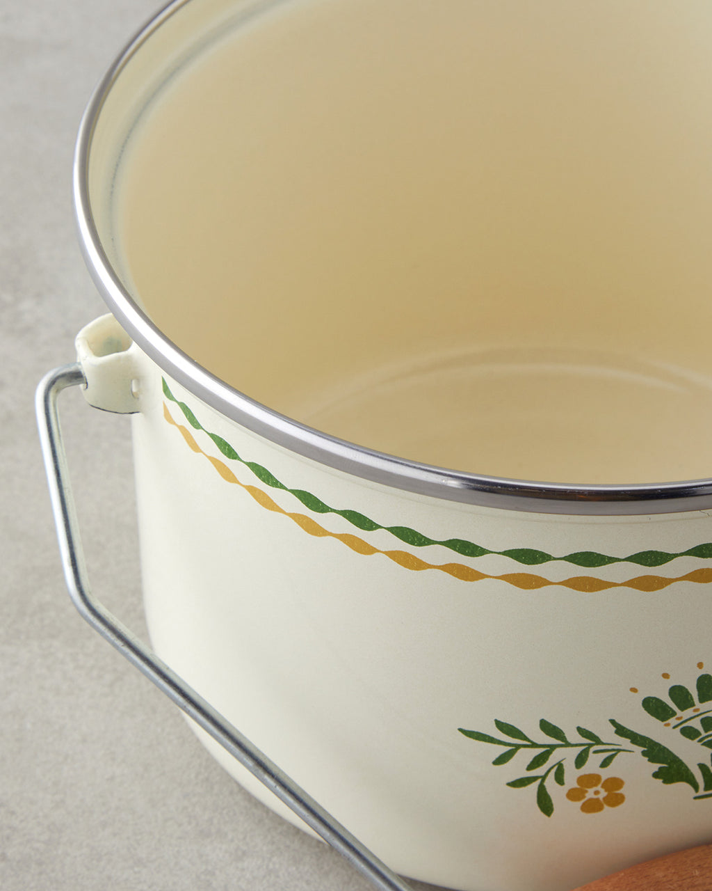 Botanic Garden Enamel Copper Pot Green (view 3)