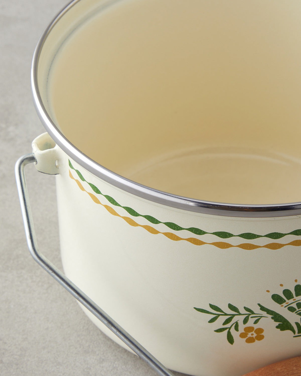 Botanic Garden Enamel Copper Pot Green (view 3)