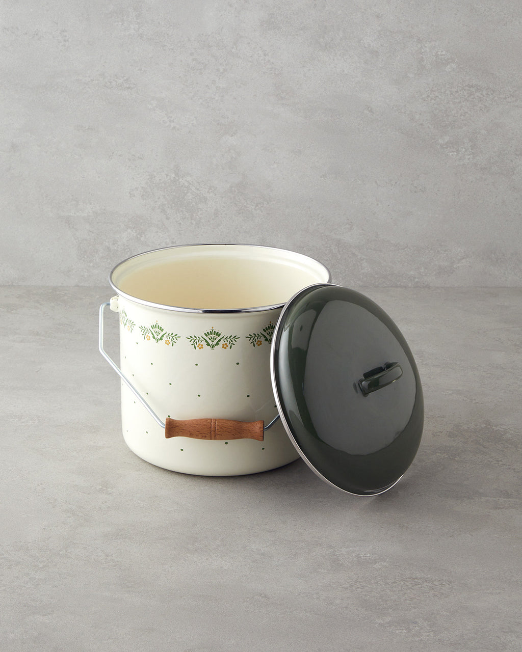 Botanic Garden Enamel Copper Pot Green (view 5)