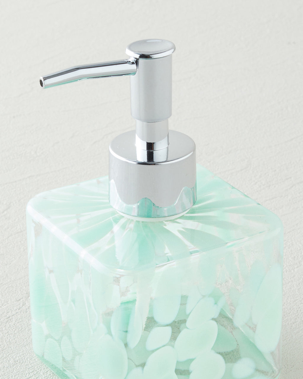 Ashle Bathroom Soap Dispenser 14.5 cm - Pink (view 2)