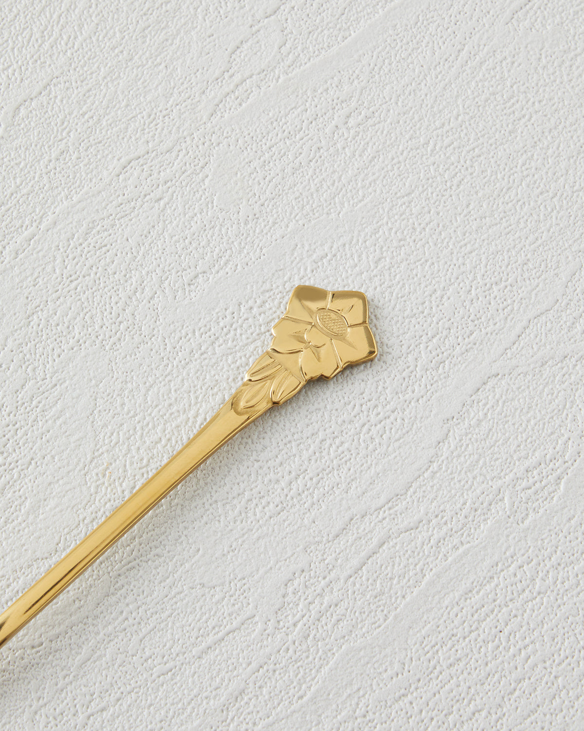 Flora Stainless Steel Cocktail Fork 4 Pieces Gold (view 2)