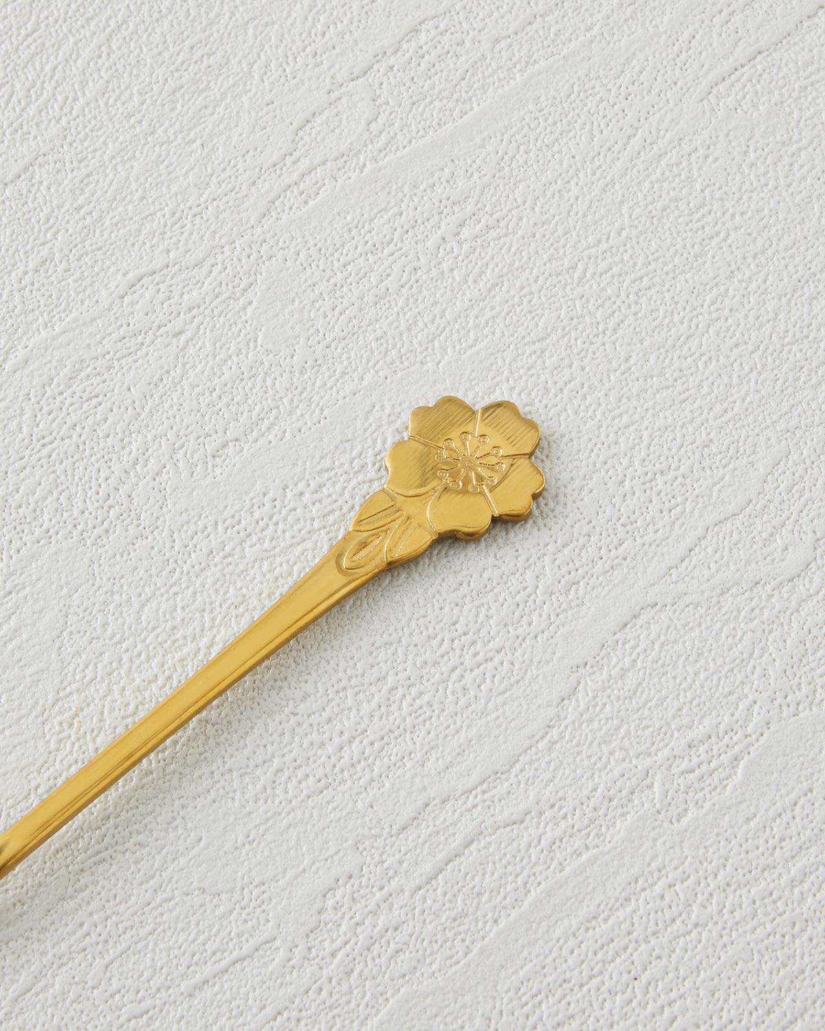Flora Stainless Steel Cocktail Fork 4 Pieces Gold (view 5)