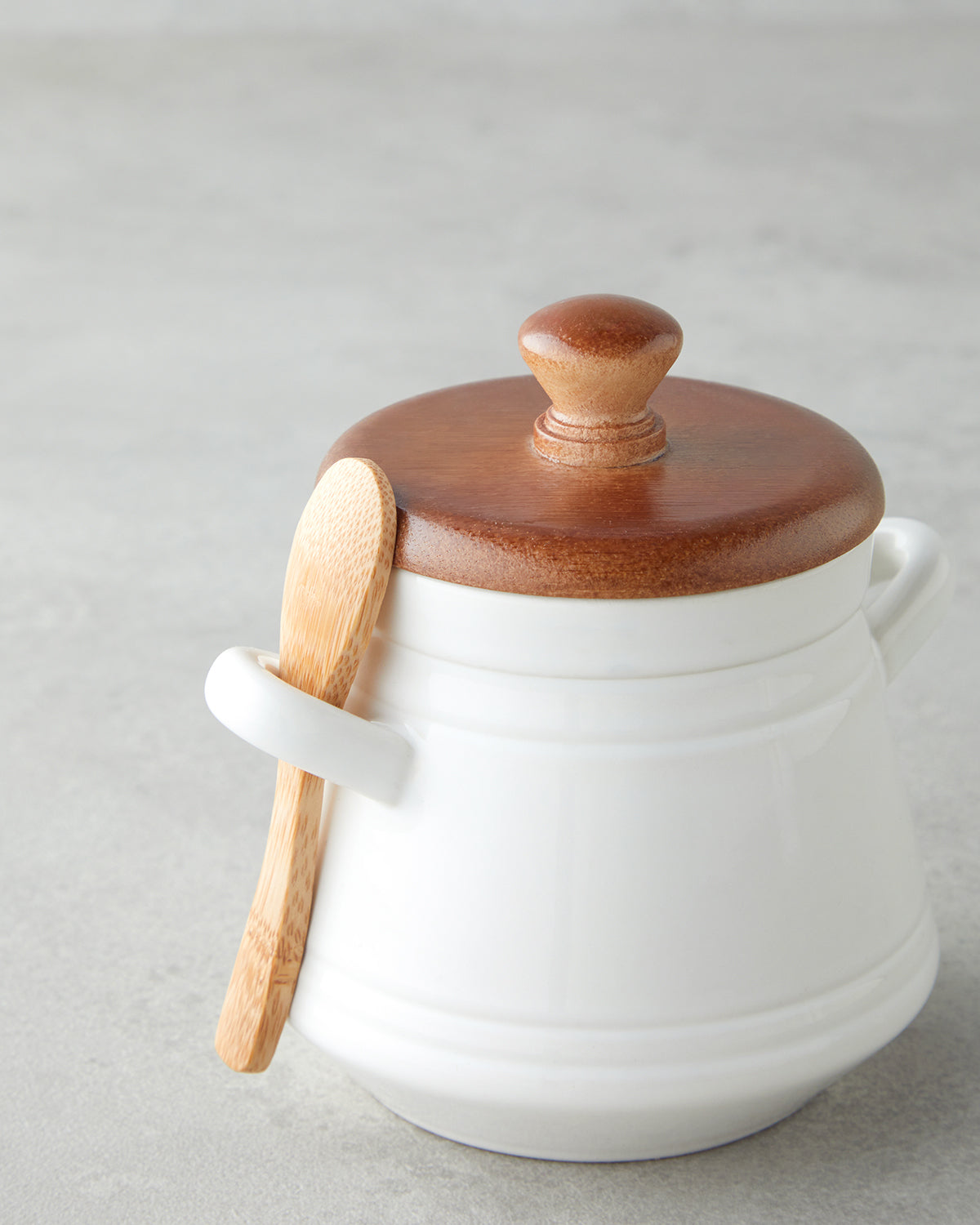 Vina Dolomite with Spoon Jar White (view 3)