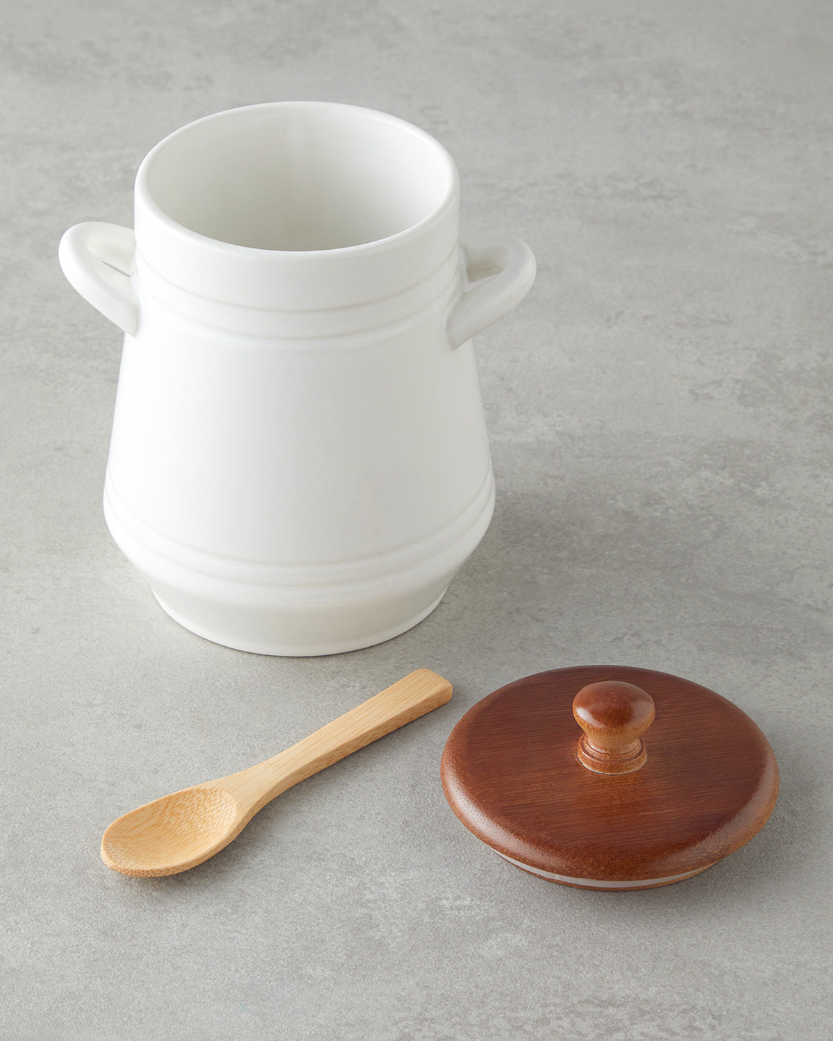 Vina Dolomite with Spoon Jar White (view 6)
