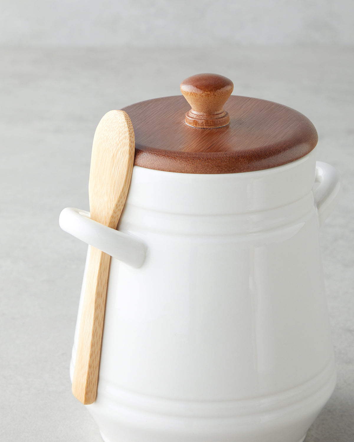 Vina Dolomite with Spoon Jar White (view 7)