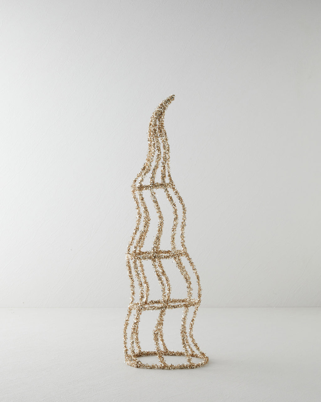 Koral Decorative Object Gold (view 4)
