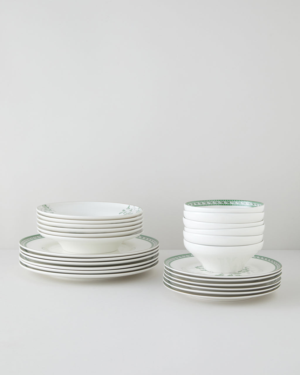 Layla Bone Porcelain Table Set 24 Pieces, 6 Servings Green (view 2)