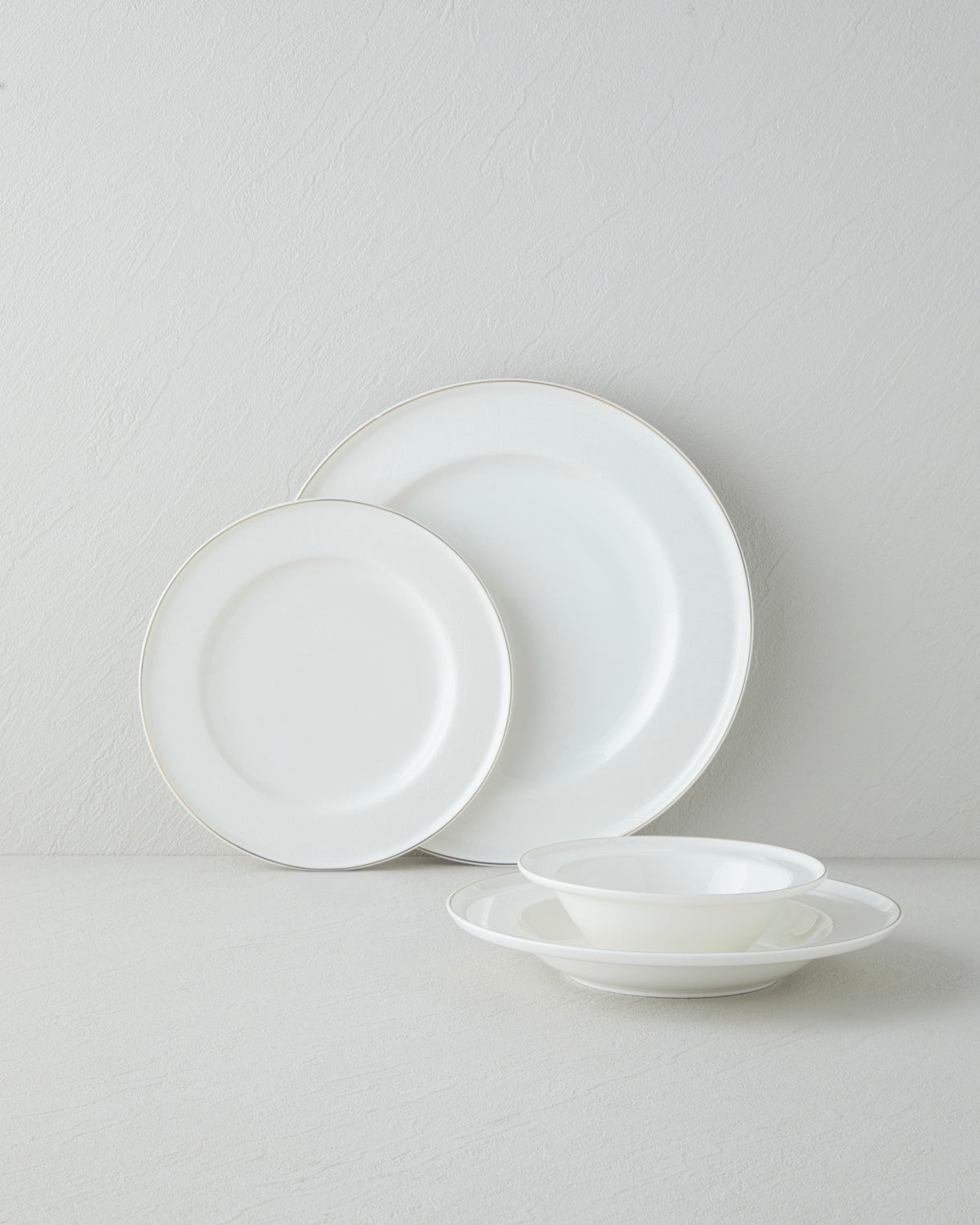 Bone Porcelain Table Set 24 Pieces, 6 Servings Gold