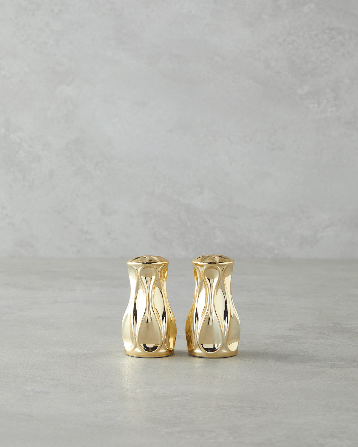 Baho Glass Salt and Pepper Shaker 4x4x8 cm Gold