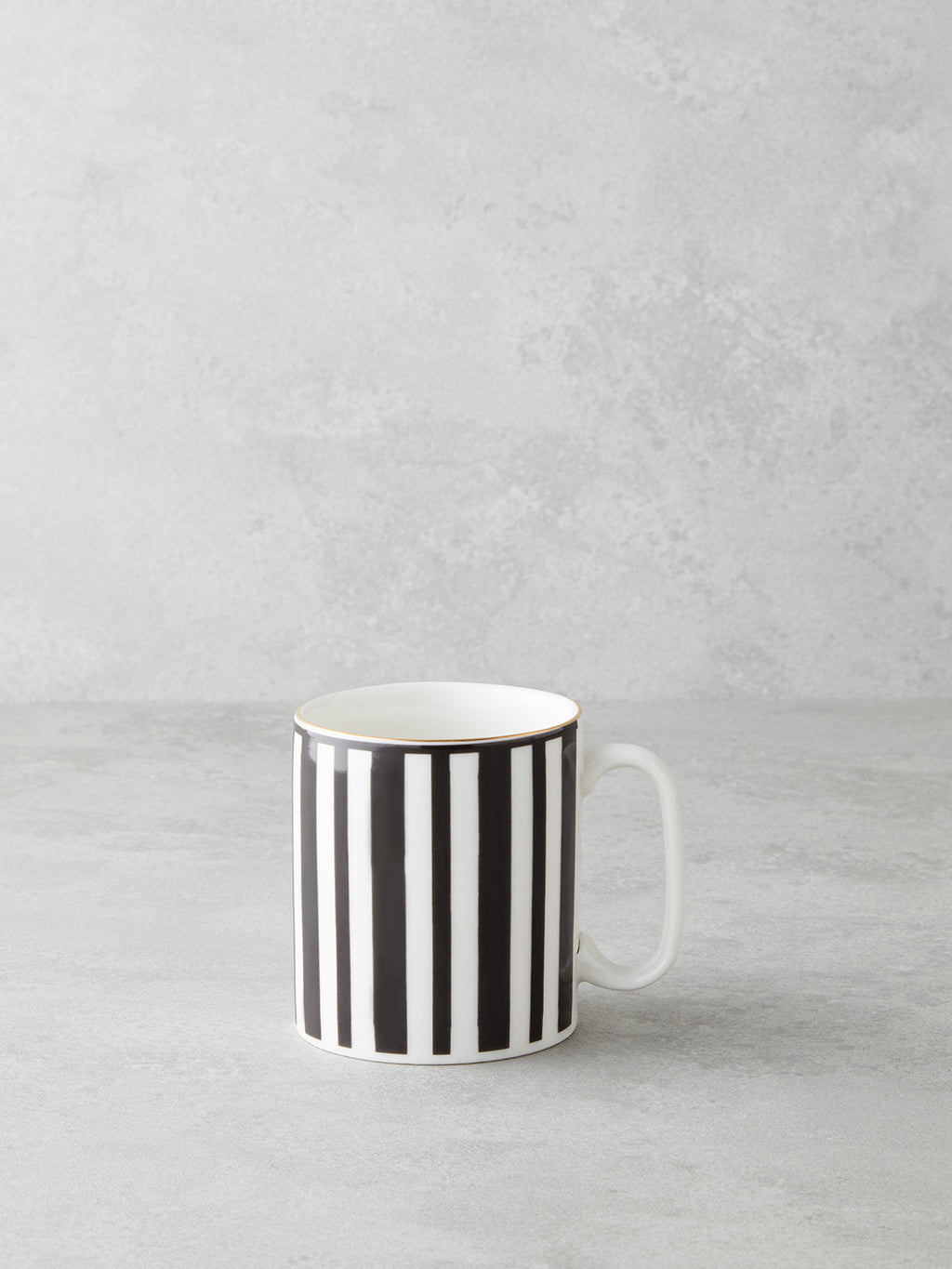 Bone Porcelain Mug 290 ml Black - White - Gold