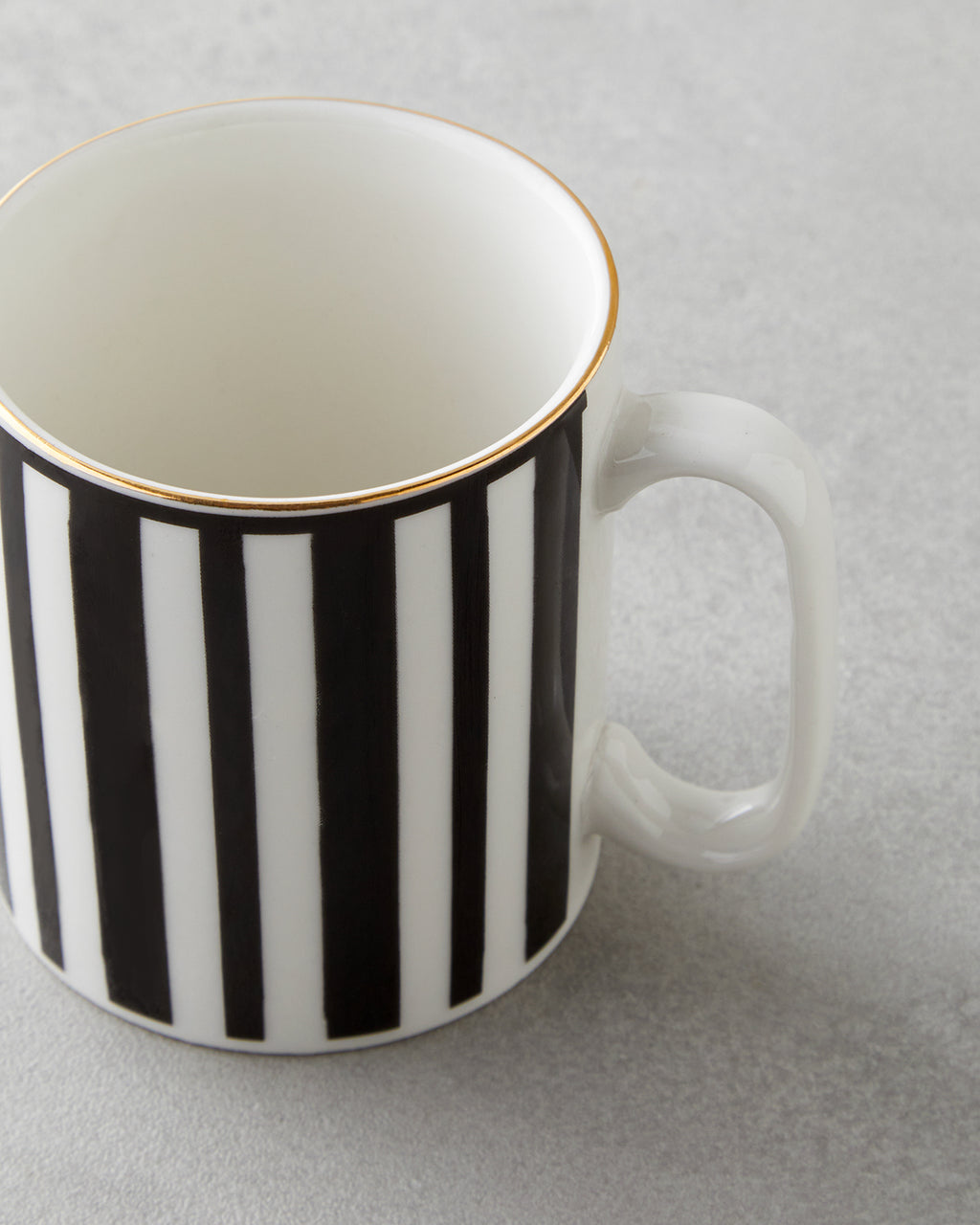 Bone Porcelain Mug 290 ml Black - White - Gold (view 2)