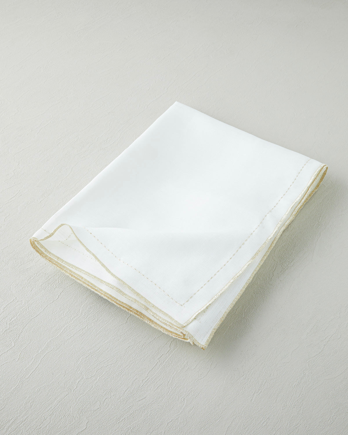 Celine Polyester Table Cloth 150x200 cm Gold
