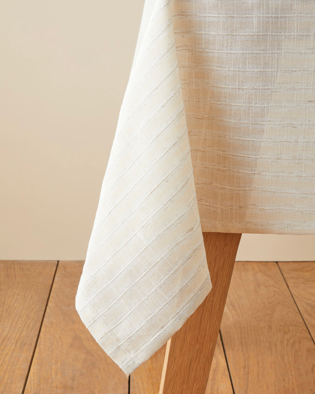Polyester Table Cloth 145x200 cm Beige (view 2)