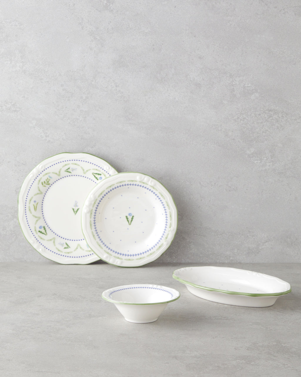 Lavender Porcelain Breakfast Set 12 Pieces, 6 Servings Green - Blue