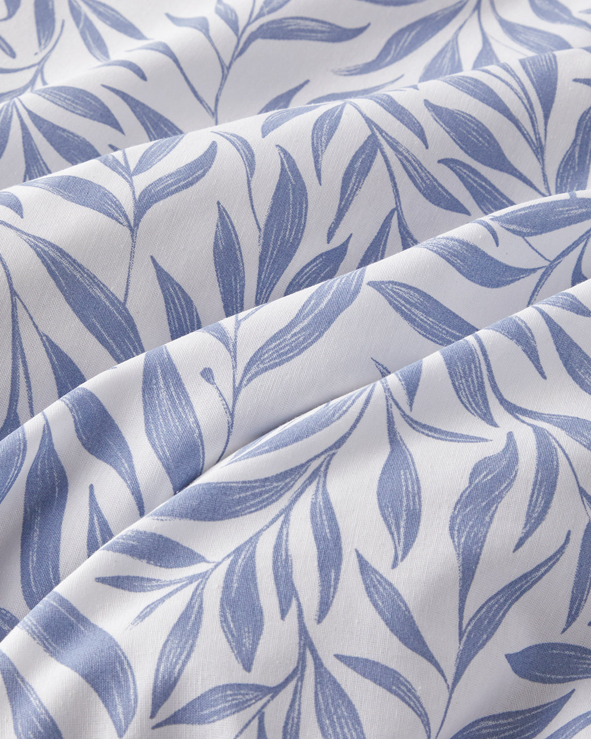 Leaf Dream Easy Iron Duvet Cover Set (view 17)