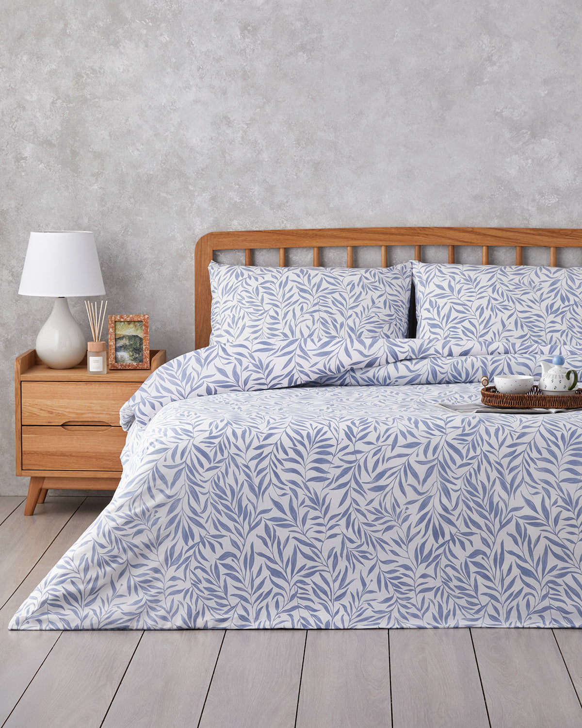 Leaf Dream Easy Iron Duvet Cover Set (view 19)