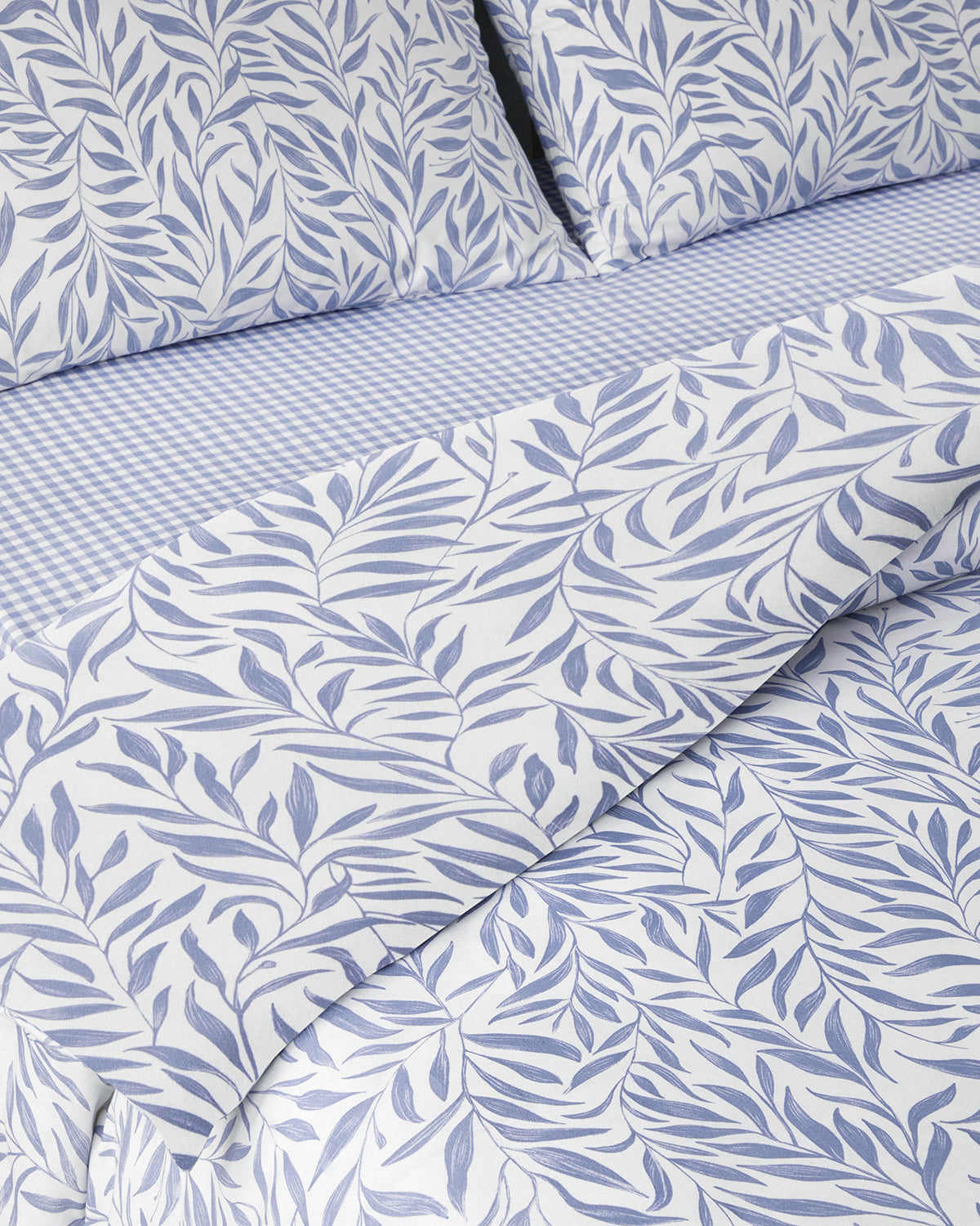 Leaf Dream Easy Iron Duvet Cover Set (view 21)