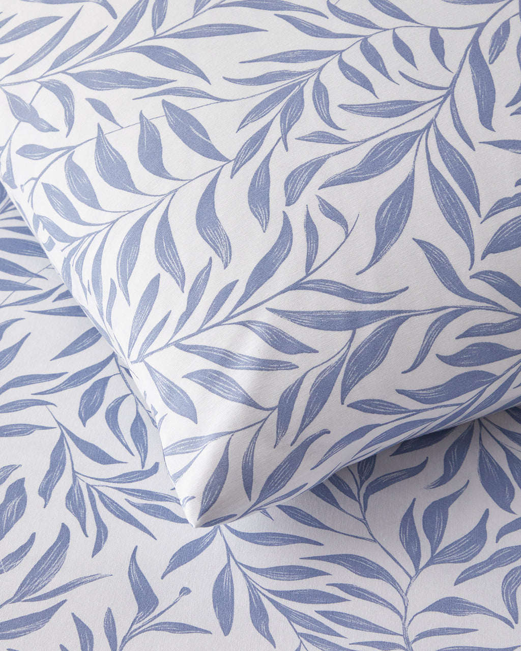 Leaf Dream Easy Iron Duvet Cover Set (view 22)