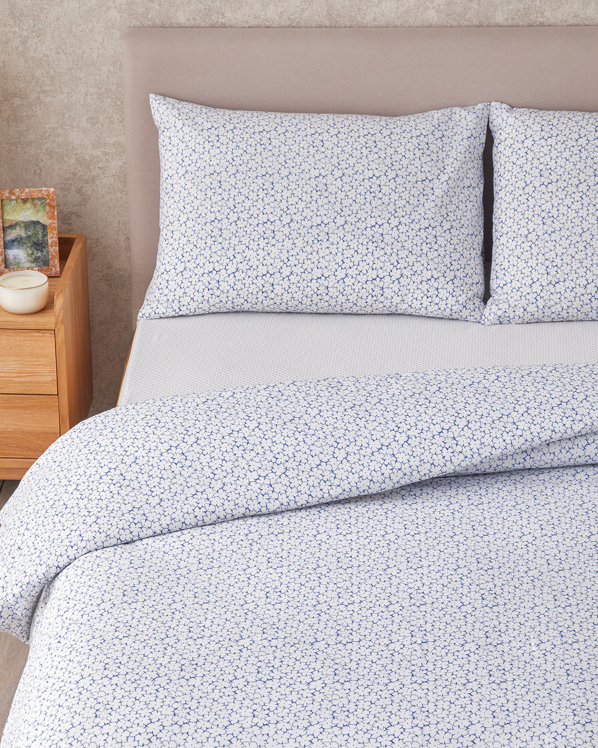 Sweet Violet Easy Iron Duvet Cover Set Oil (view 18)