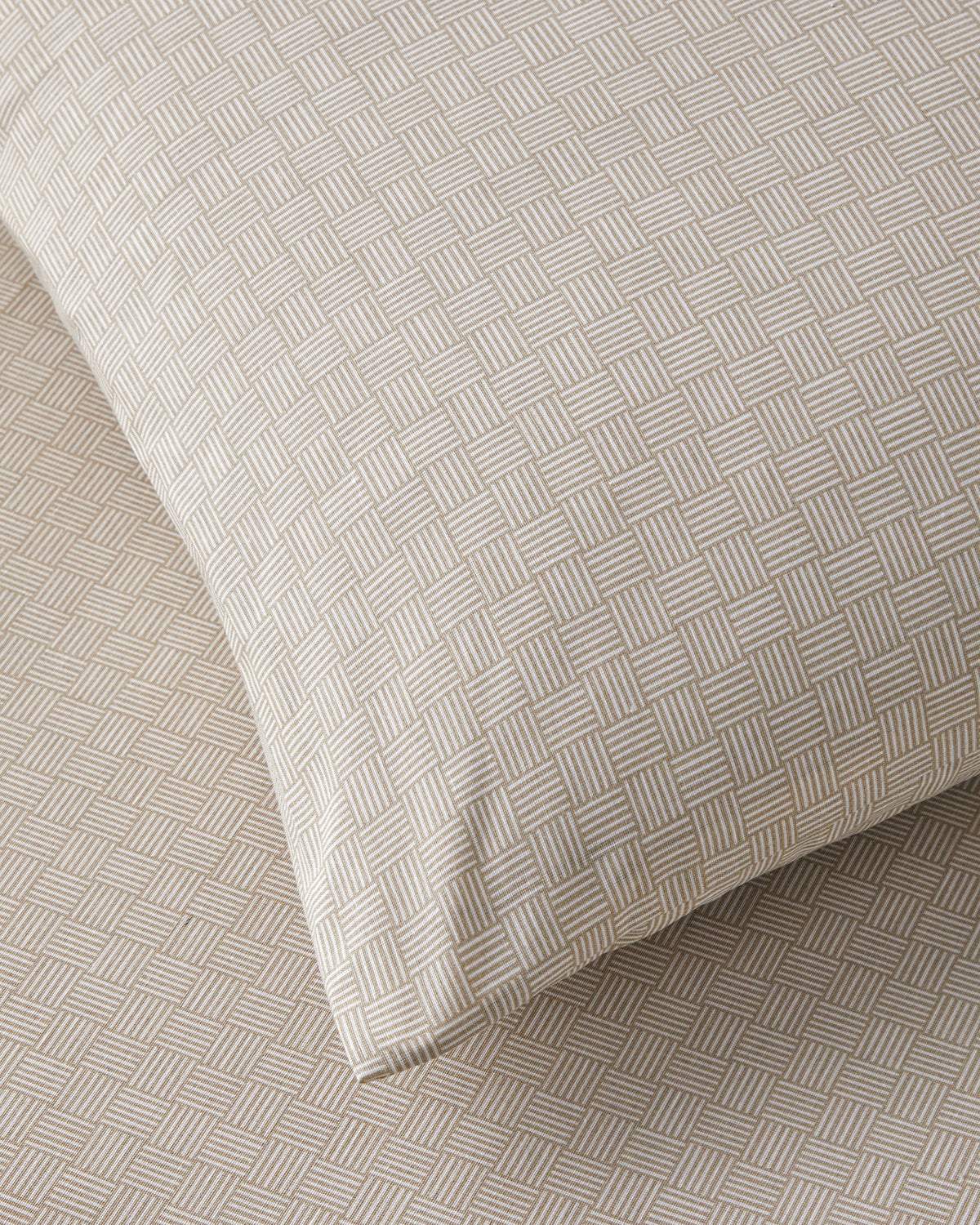Linework Easy Iron Duvet Cover Set (view 25)