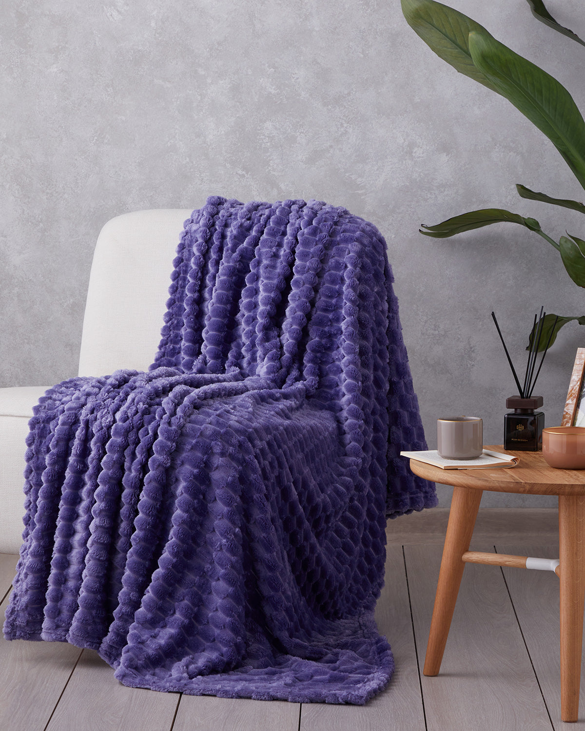 Tiny Bubbles Jacquard Wellsoft TV Blanket 120x160 cm (view 5)