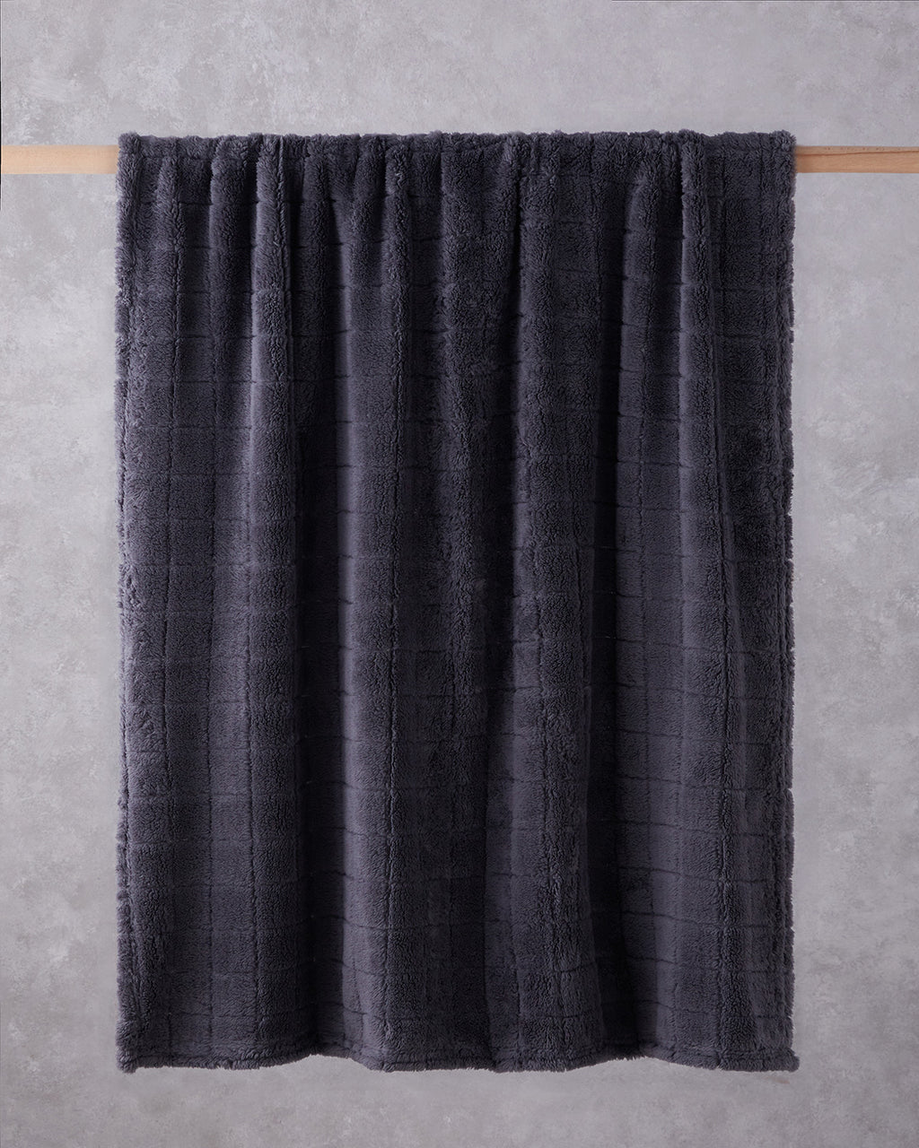 Natural Checkers Jacquard Wellsoft TV Blanket 120x160 cm Night - Anthracite