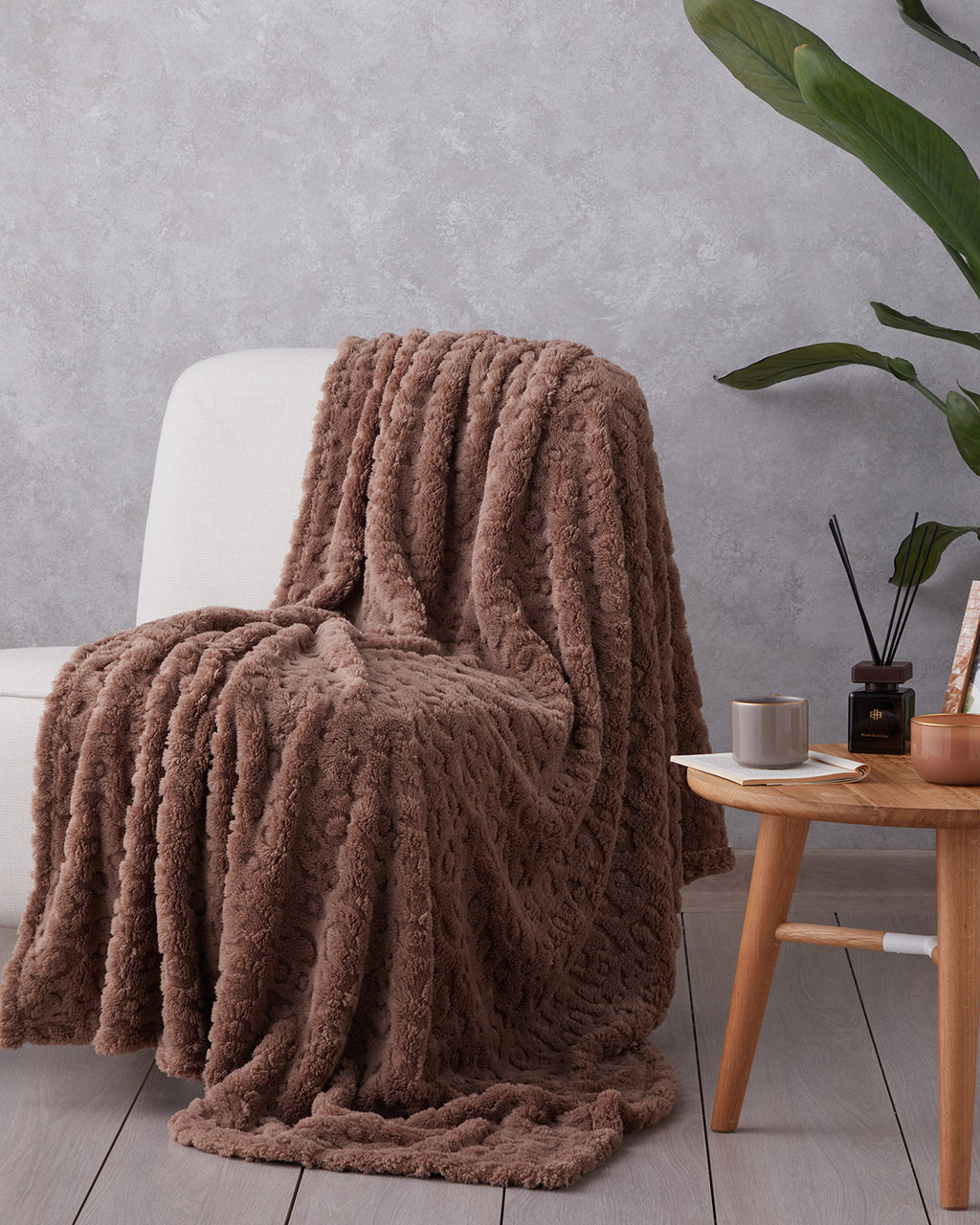 Jacquard Wellsoft TV Blanket 120x160 cm Dark Beige (view 2)