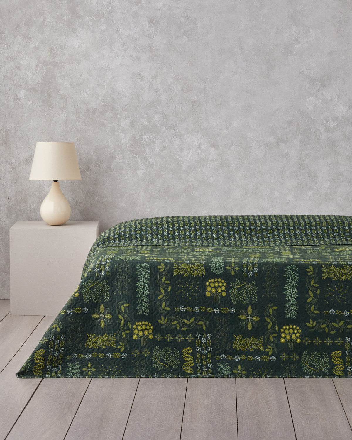 Tendril Bloom Multi-Purpose Cover Green - Single 160x220 cm