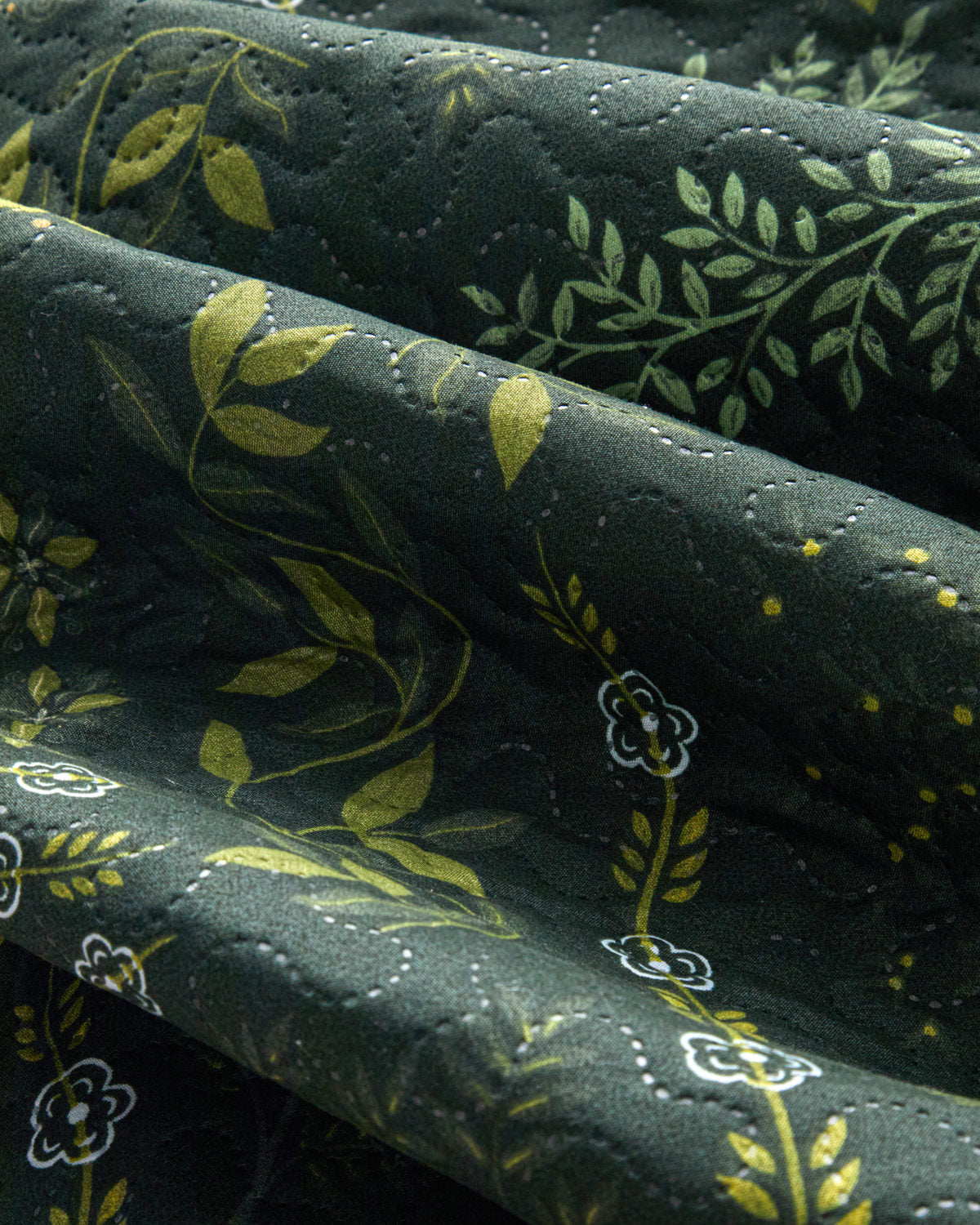 Tendril Bloom Multi-Purpose Cover Green (view 15)