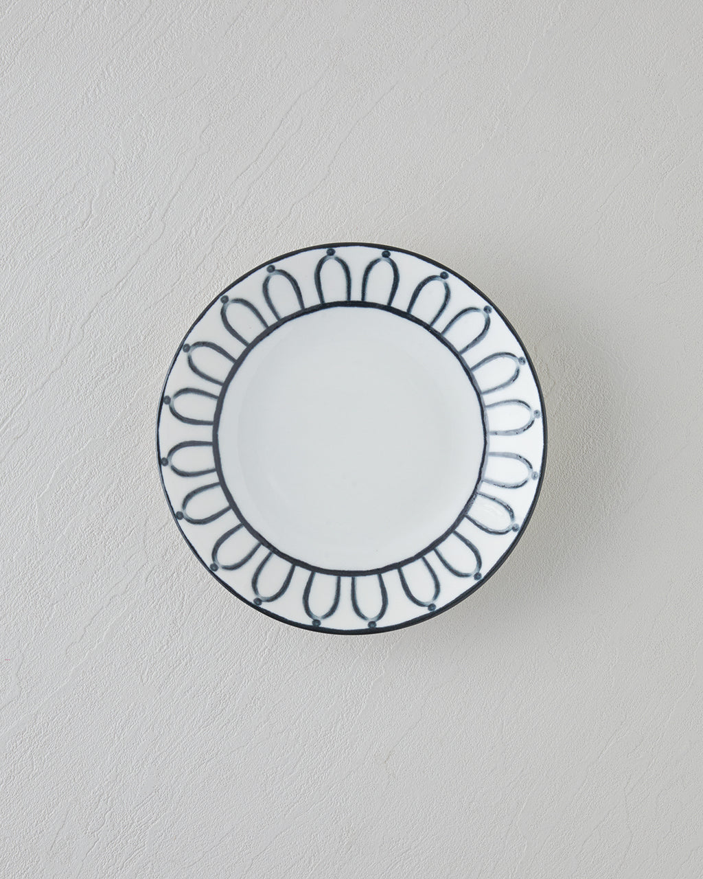 Porcelain Deep Plate 19 cm Black - White (view 2)