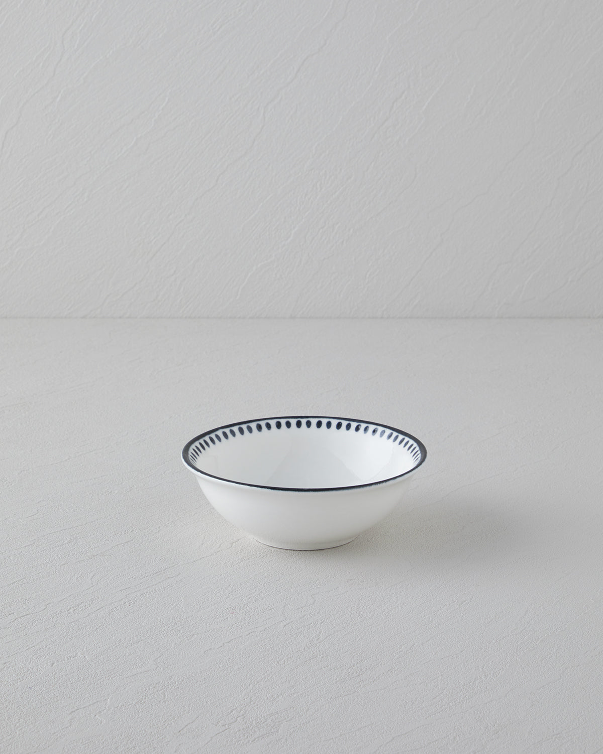 Porcelain Bowl Black - White - 14 cm